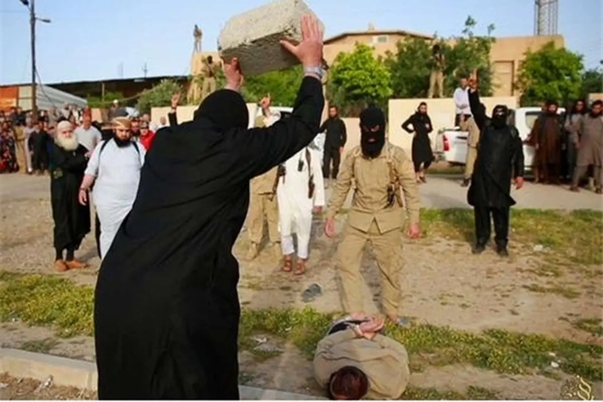 (تصویر) شیوه جدید اعدام توسط جلادان داعش!
