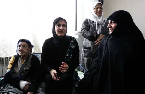 (تصاویر) مسن‌ترین مادر تهران