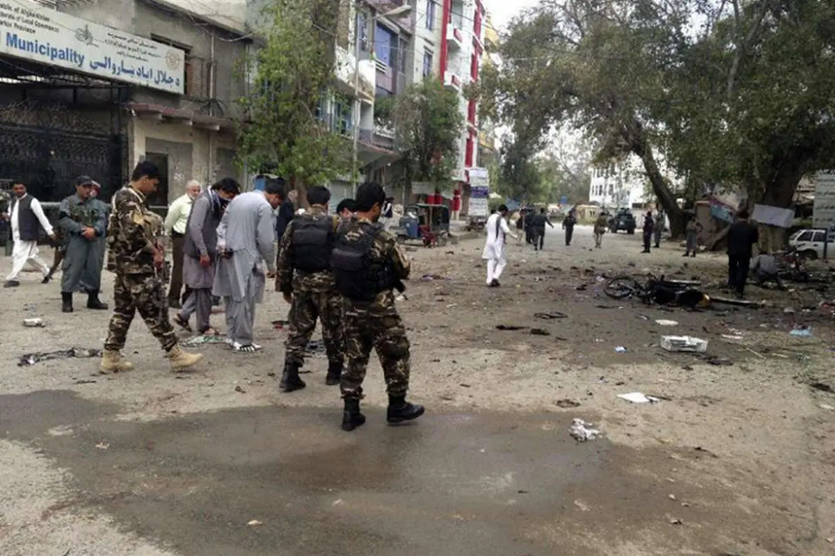 (تصاویر) حمله انتحاری در جلالآباد افغانستان
