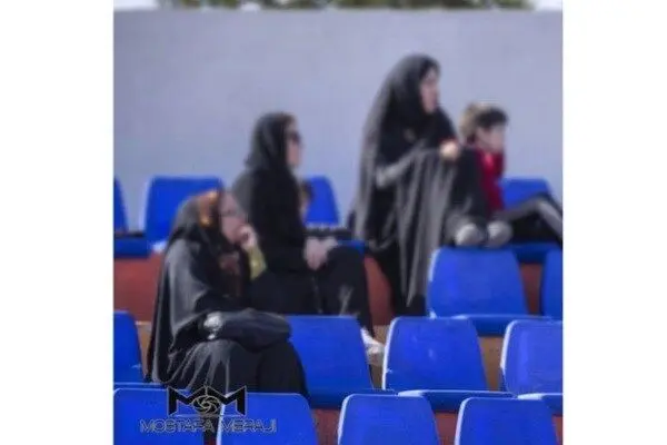 درهای ورزشگاه به‌روی زنان در قم باز شد