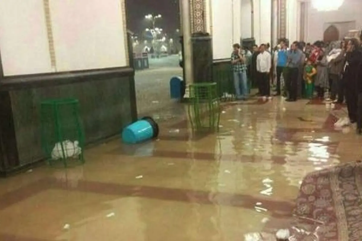 (تصویر) آبگرفتگی در حرم امام رضا