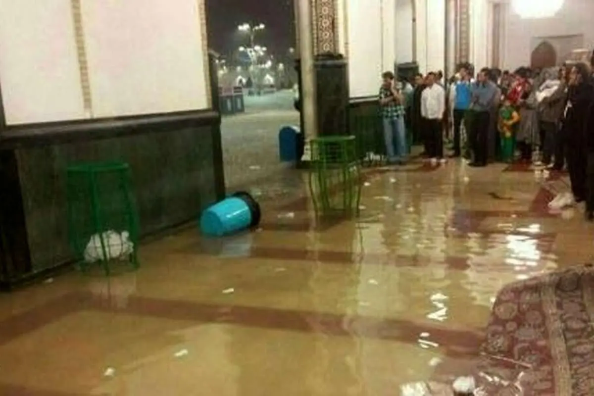 (تصویر) آبگرفتگی در حرم امام رضا