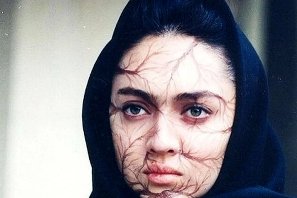(تصویر) گریم هنرمندانه نیکی کریمی؛ 23 سال قبل