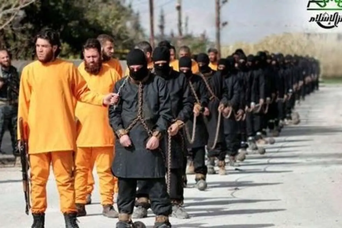 (تصاویر) اعدام داعشیها به دست نارنجیپوشان