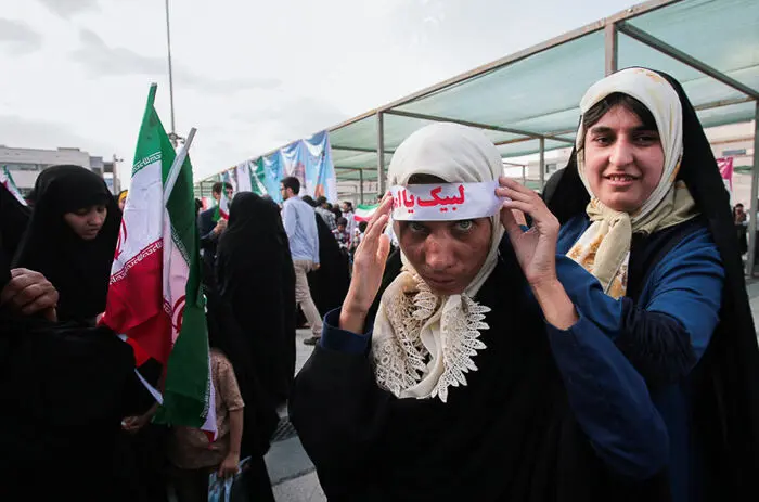 (تصاویر) اجتماع منتقدان مذاکرات در مشهد