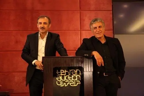 همه چیز زیر سر پدرخوانده است!