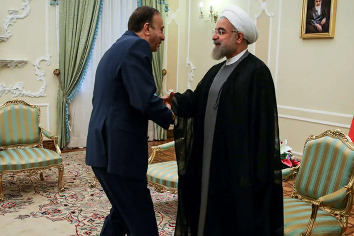 شادی قهرمانی بسکتبال، جشن قهرمانی ذوبآهن، هدیه هندیها به ناطق نوری، دانشجویان در کنسرت، طبیعت زیبا و ...