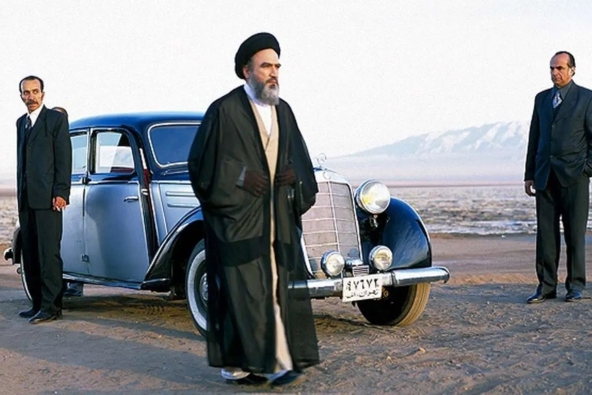 تصویر امام(ره) کی بر روی پرده سینما می‌رود؟