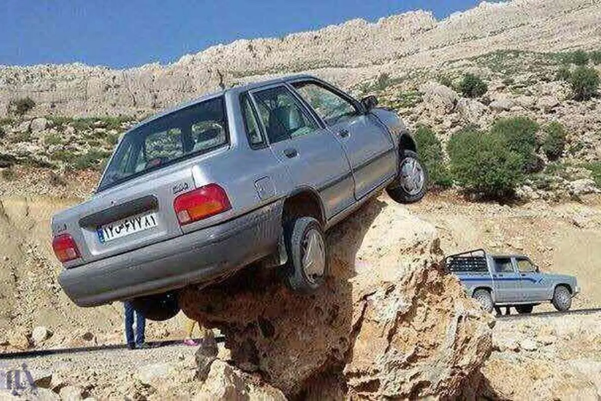 (تصویر) پرواز ناموفق پراید در جاده!