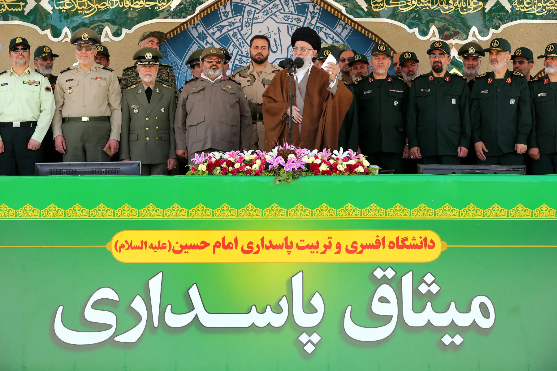 (تصاویر) محسن رضایی دوباره لباس سپاه بر تن کرد