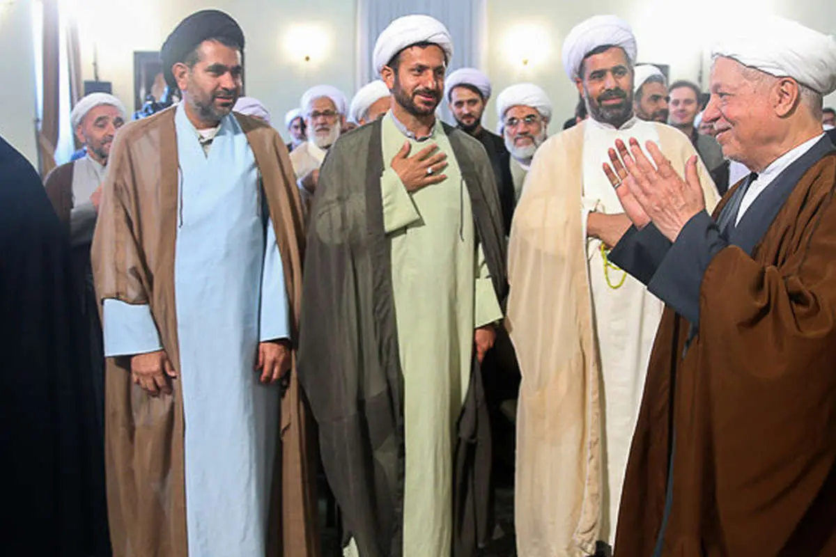 جشن ازدواج دانشجویی، جلسه حاشیهدار شورای شهر، وزرا و نمایندگان در مجلس، شادی پرسپولیسیها،...