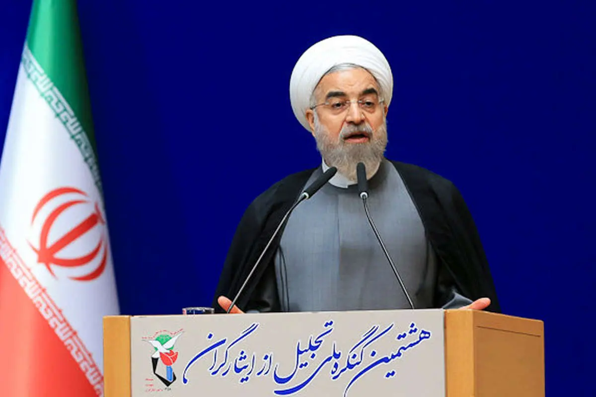 تجمع دانشجویان معترض به مذاکرات هستهای، جشن ازدواج در یاسوج، تشییع یک هنرمند، شب...