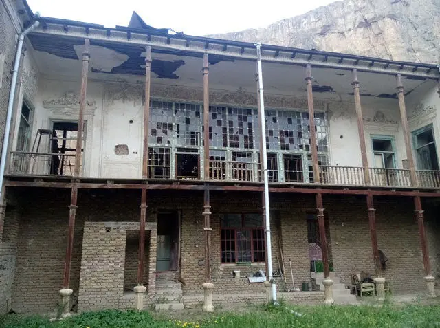 (تصاویر) عمارت کلاه فرنگی و ساختمان شهربانی ماکو