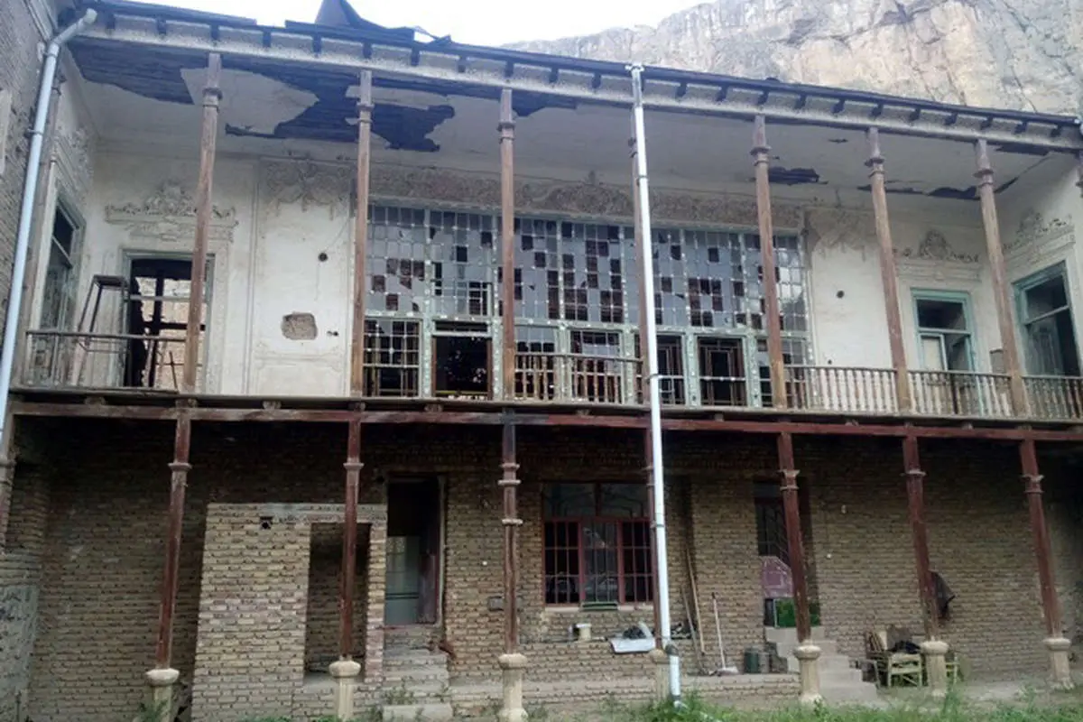 (تصاویر) عمارت کلاه فرنگی و ساختمان شهربانی ماکو