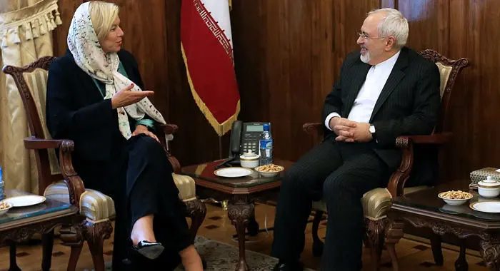 هنرمندان درجه یک، نمایشگاه گل و گیاه، تا کنکور، آلودگی هوا، محیط زیست آلوده، جشن...