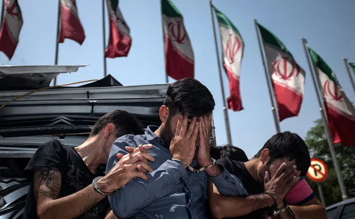 (تصاویر) دستگیری سارقان و زورگیران تهران