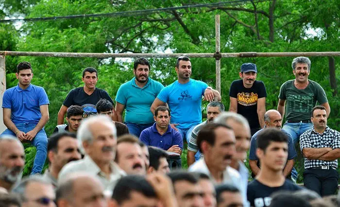 (تصاویر) حادثه در مسابقات کشتی شیرود