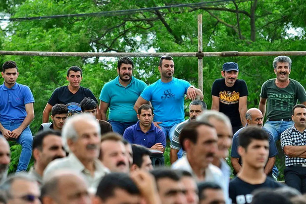 (تصاویر) حادثه در مسابقات کشتی شیرود