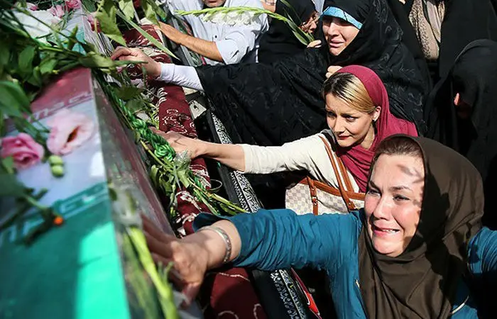 (تصاویر) مراسم تشییع پیکر شهدای غواص