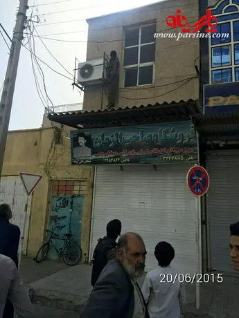 (تصویر) جسد دزدِ برق‌گرفته در زاهدان