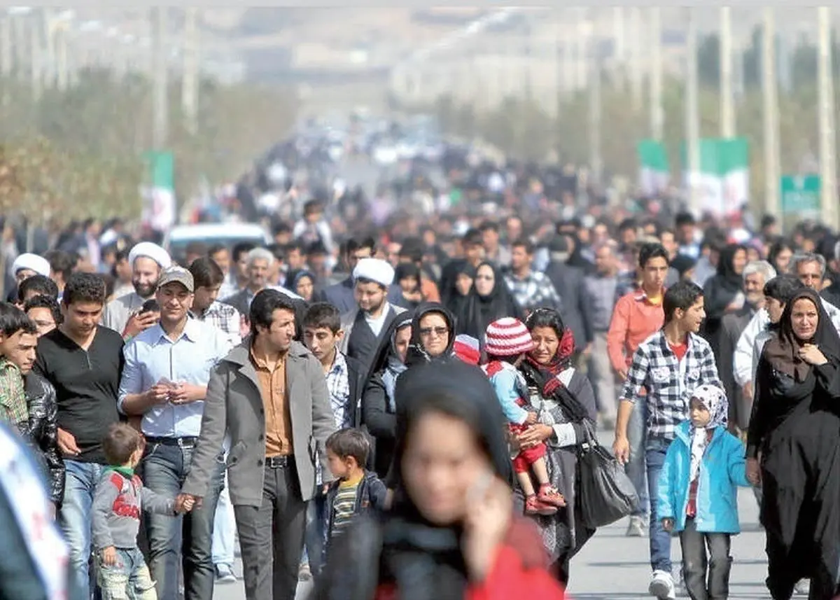 جمعیت ایران در سال ۱۴۲۴ حدود ۵۰۰ میلیون نفر می‌شود!