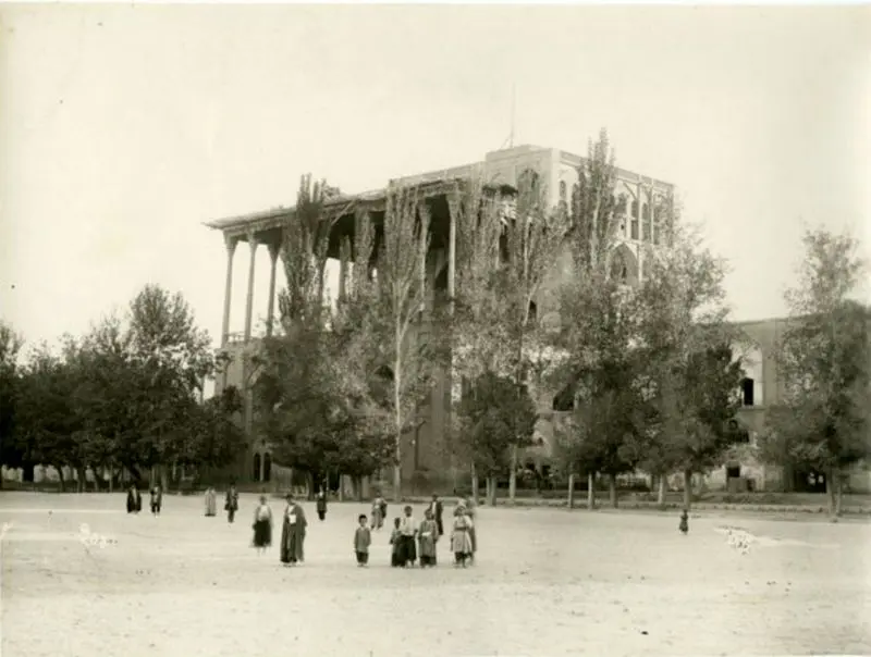عالی قاپو