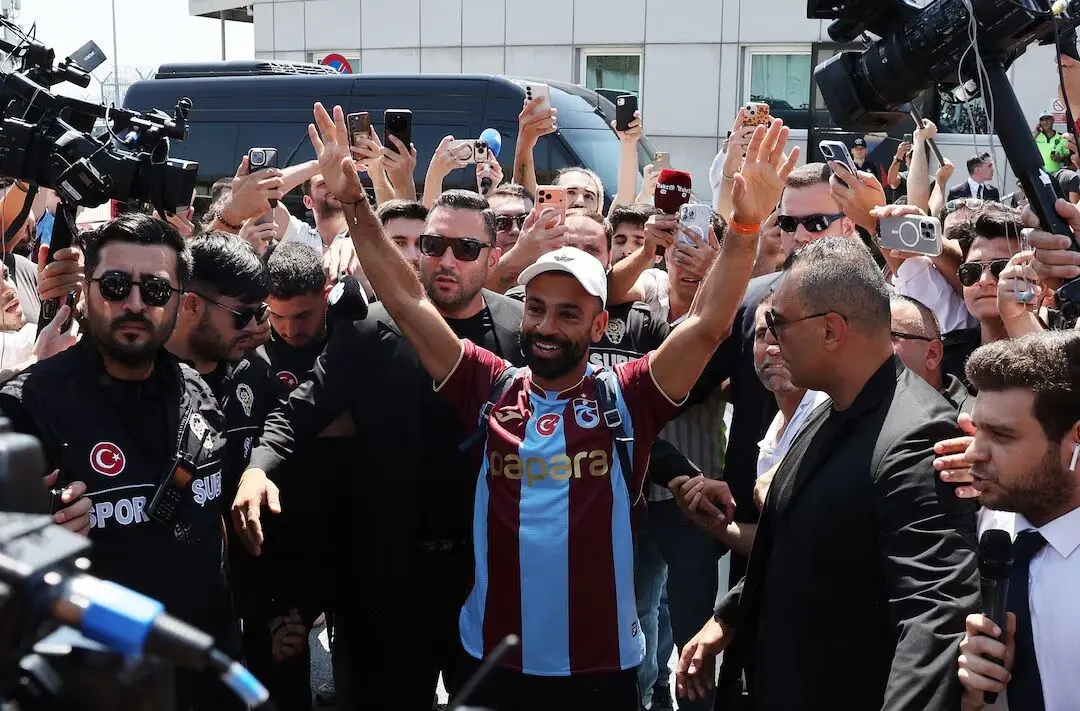 استقبال از محمد صلاح در بدو ورود به استانبول