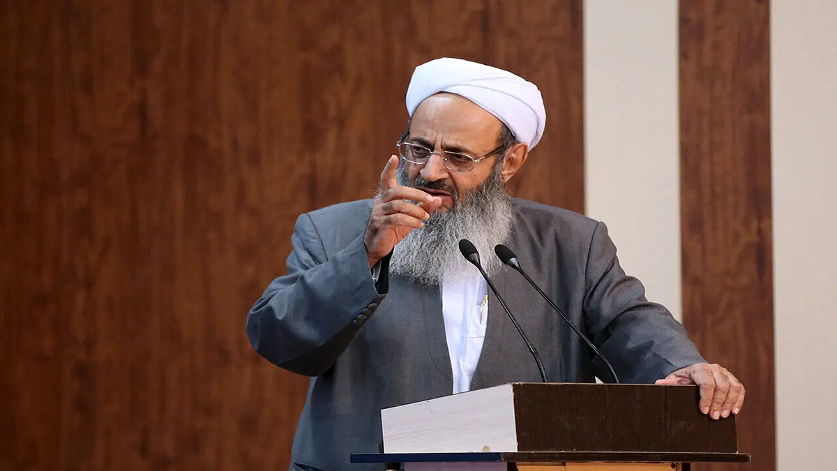 دفاع مولوی عبدالحمید از طالبان