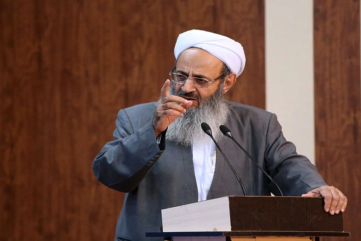 دفاع مولوی عبدالحمید از طالبان