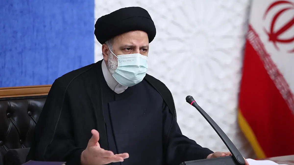 رئیسی: متناسب سازی حقوق با تورم ضروری است