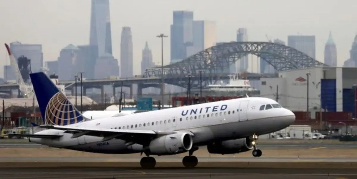 عبور هواپیما‌ها از آسمان افغانستان تقریباً متوقف شد