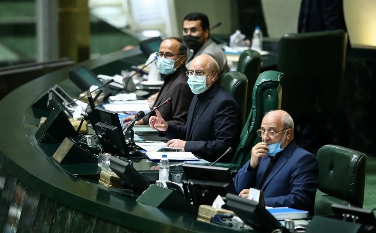 (ویدئو) تأیید وزیر پیشنهادی اطلاعات توسط رهبر انقلاب