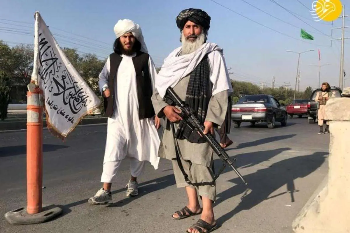 (ویدئو) شکستن موبایل شهروند افغان توسط طالبان!