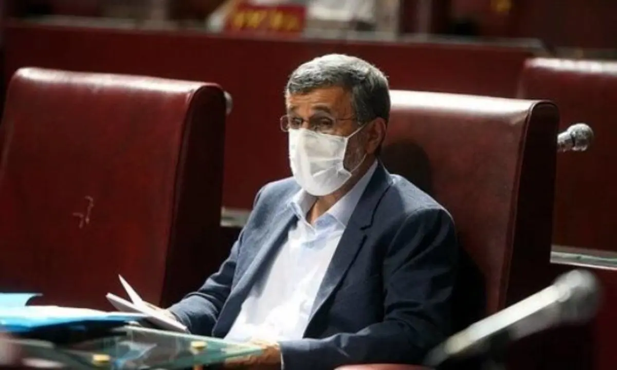 واکنش احمدی‌نژاد به عکس یادگاری‌اش با سربازان آمریکایی