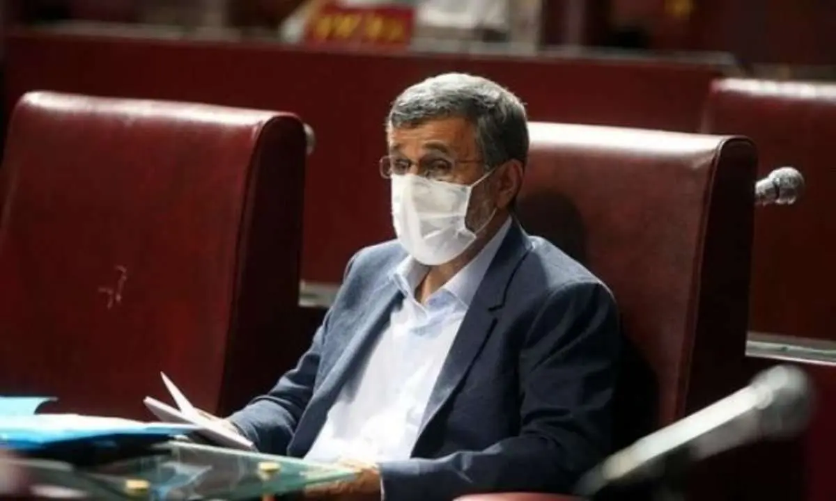 واکنش احمدینژاد به عکس یادگاریاش با سربازان آمریکایی