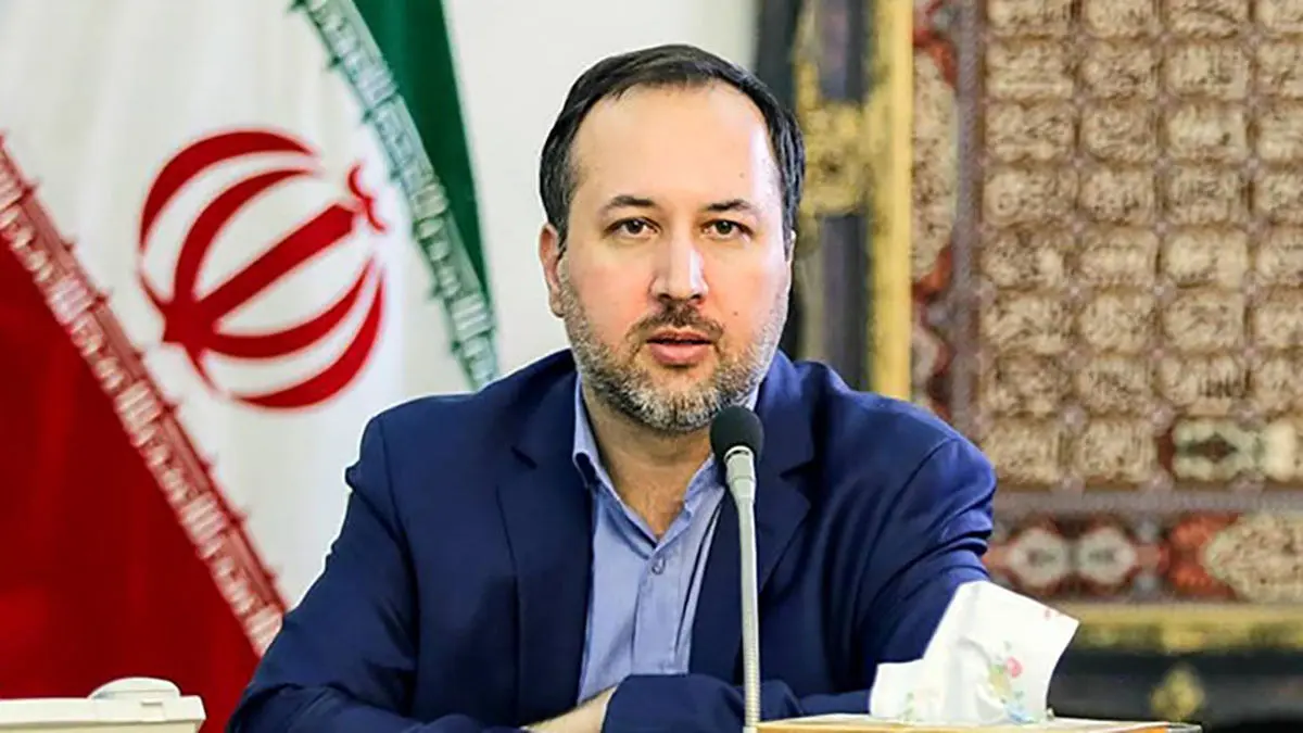 (ویدئو) انتقاد یک نماینده از عدم مخالفت با یک وزیر پیشنهادی
