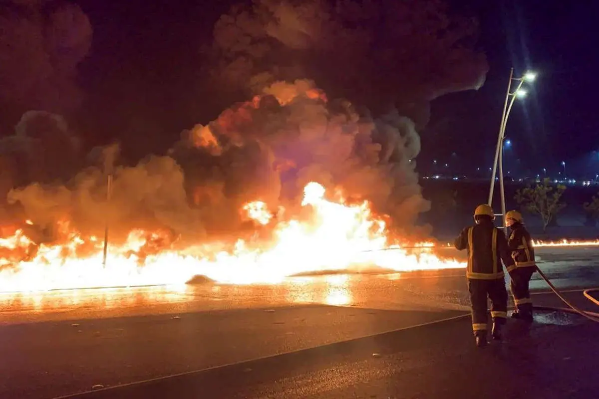 (ویدئو) آتش سوزی گسترده در جاده مکه