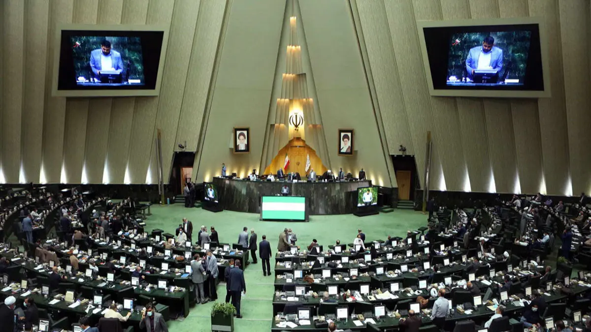 (ویدئو) دفاع عجیب نماینده مجلس از وزیر پیشنهادی نفت