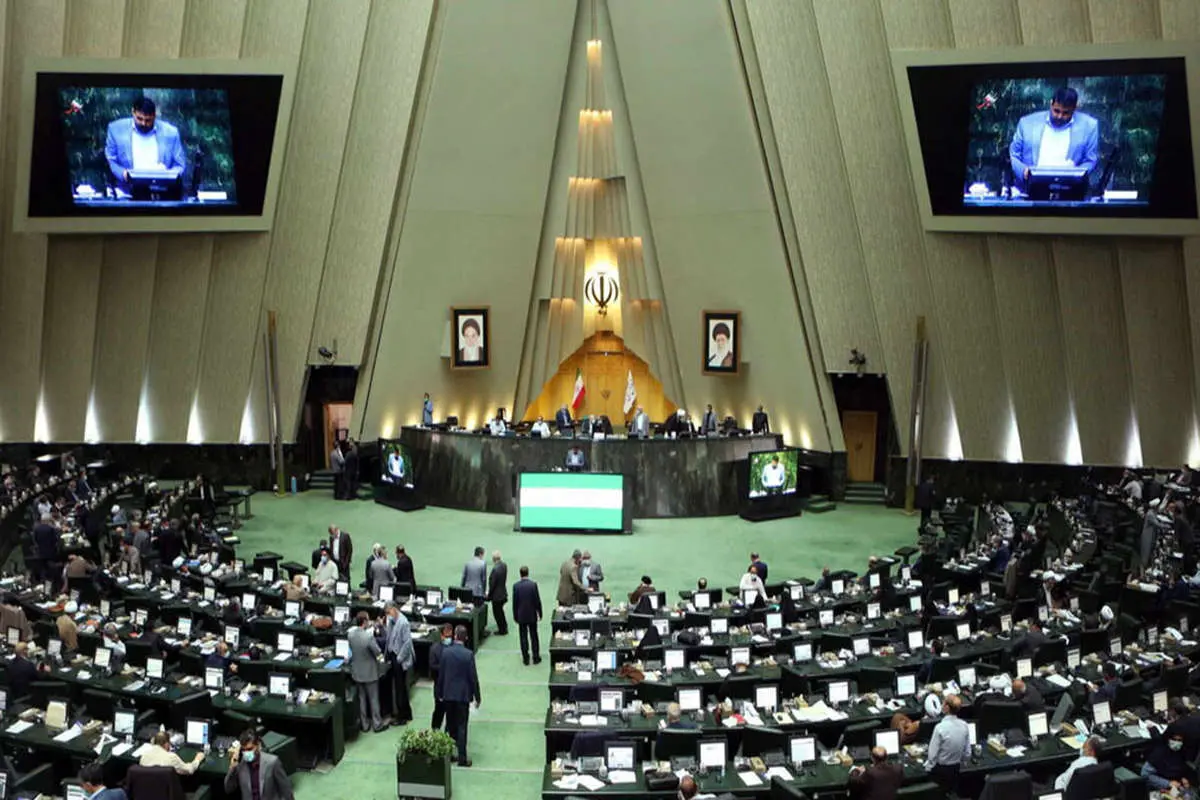 (ویدئو) دفاع عجیب نماینده مجلس از وزیر پیشنهادی نفت