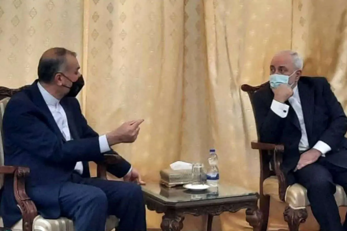 (ویدئو) حاشیه خداحافظی ظریف از وزارتخارجه و عذرخواهی او
