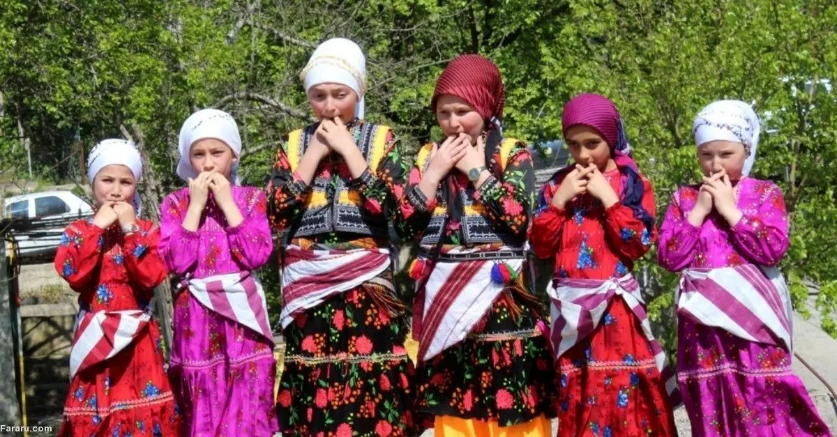 (ویدئو) روستایی عجیب که مردمش با سوت زدن با هم حرف می‌زنند!