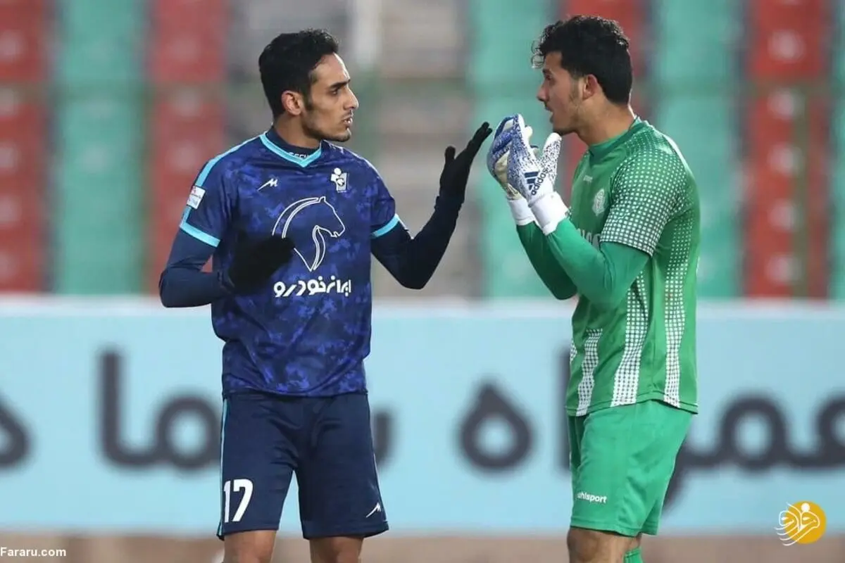 مهاجم پرسپولیس جدا شد