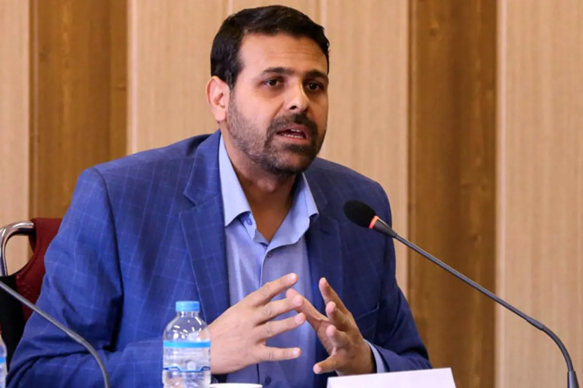 (ویدئو) یک کیف پر از سکه برای مدیرکل سابق بانک مرکزی