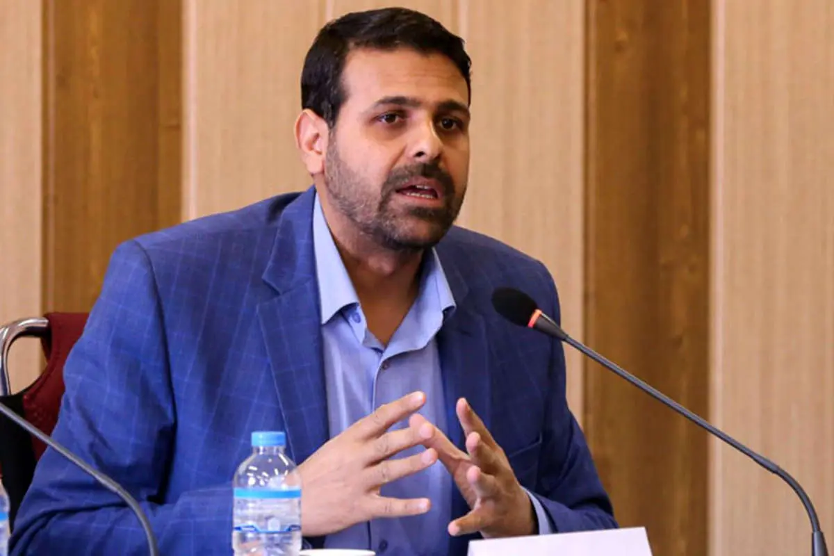 (ویدئو) یک کیف پر از سکه برای مدیرکل سابق بانک مرکزی