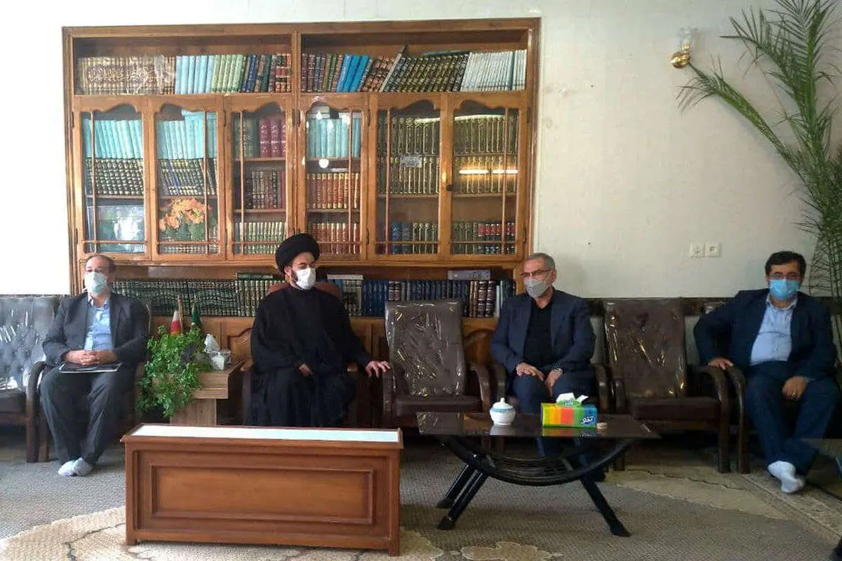 وزیر بهداشت: علما و روحانیون واکسیناسیون را تبلیغ کنند
