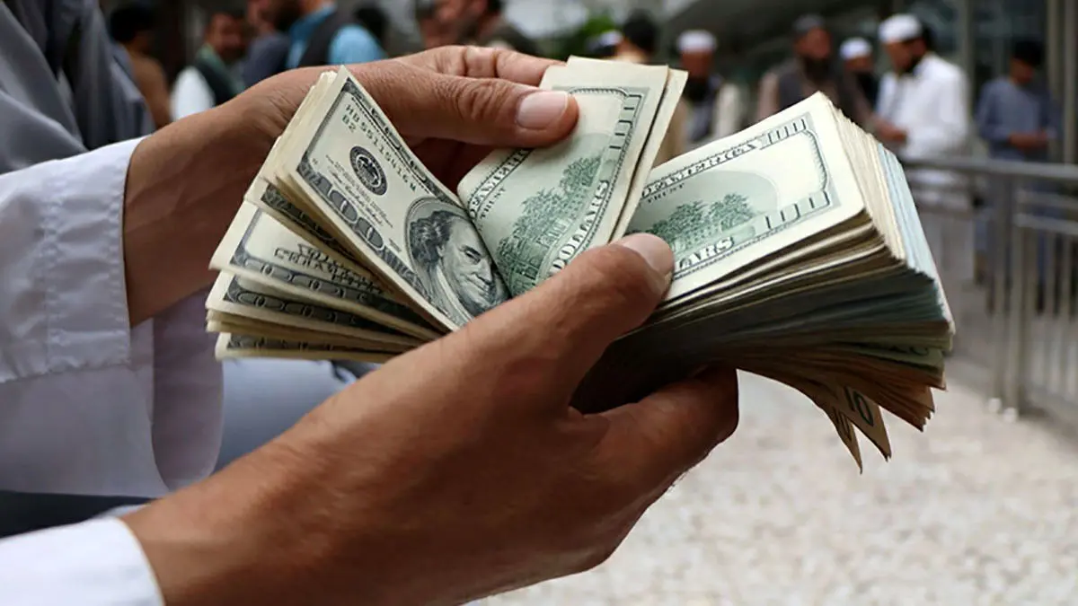 سلول کوچک در بازار دلار