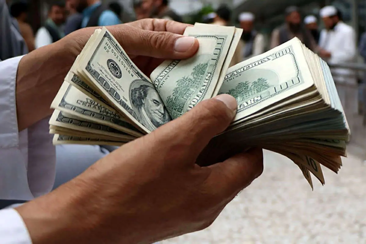 سلول کوچک در بازار دلار