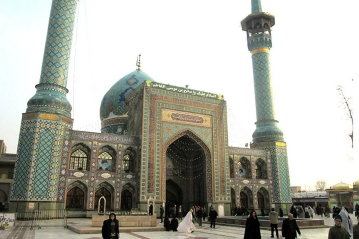 (ویدئو) ماجرای قبرهای سوپرلاکچری در امام زاده صالح