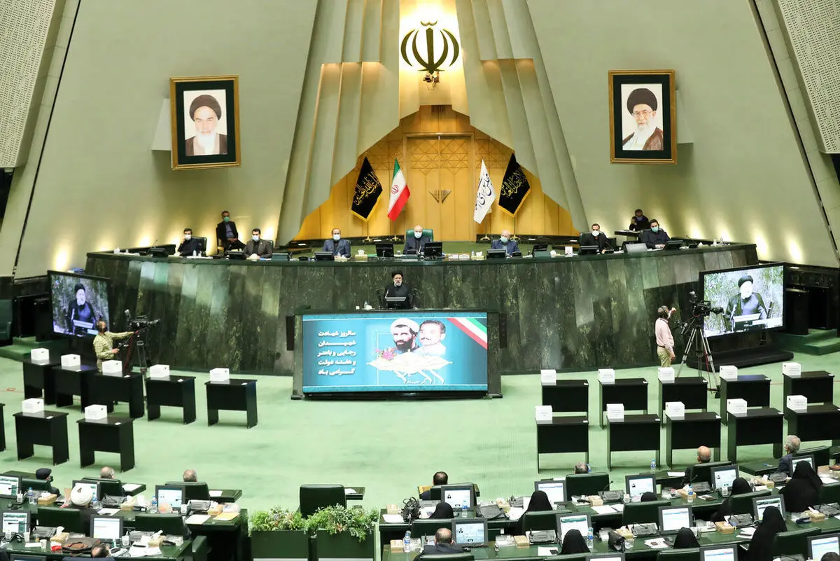 ‌مجلس‌ انقلابی و فراموشی یک نهی