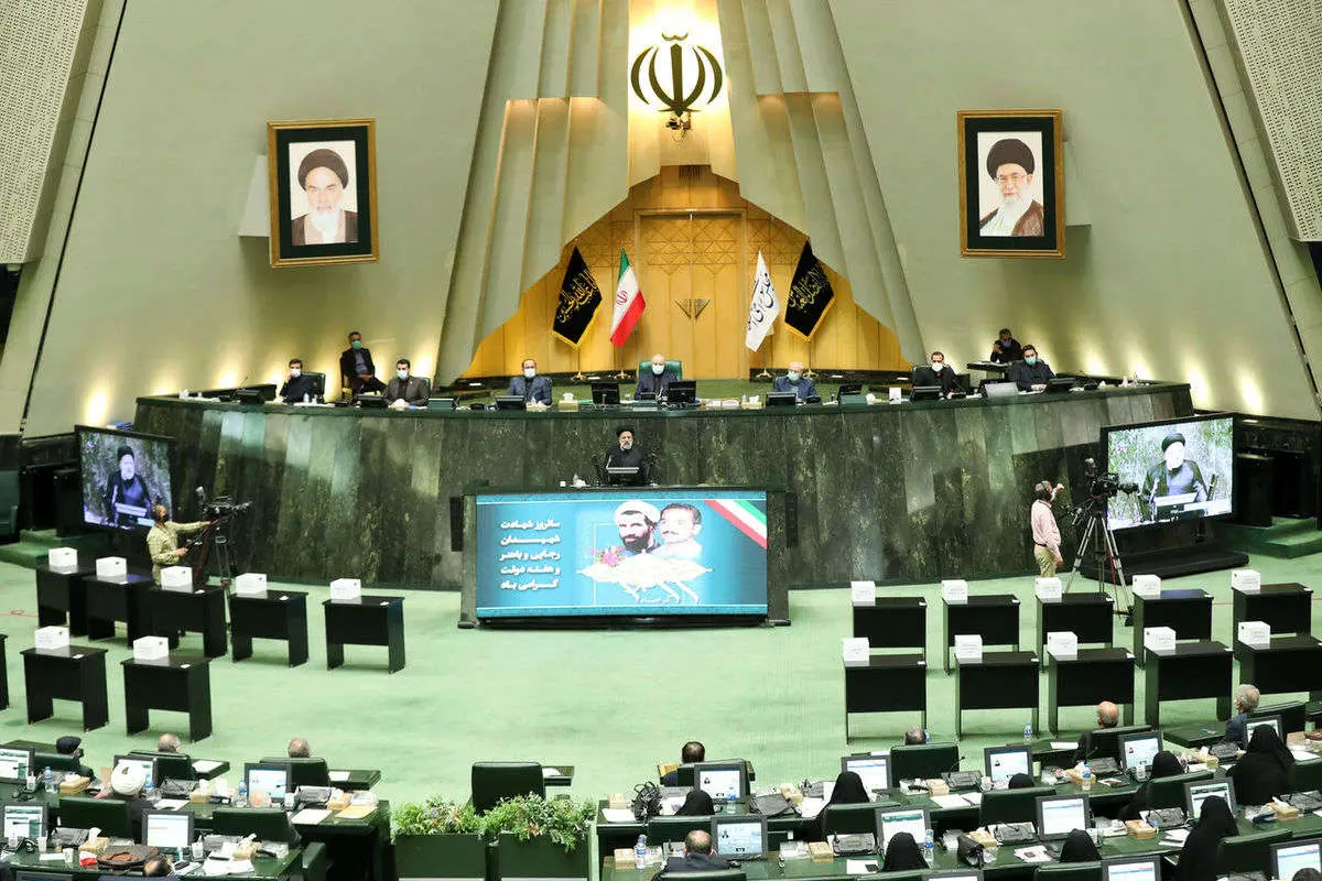 مجلس انقلابی و فراموشی یک نهی